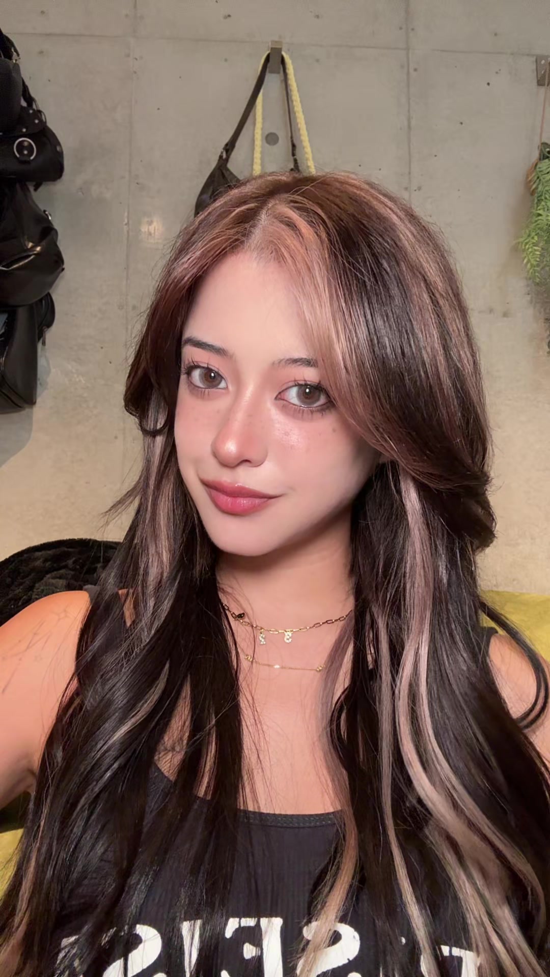 @ローナ