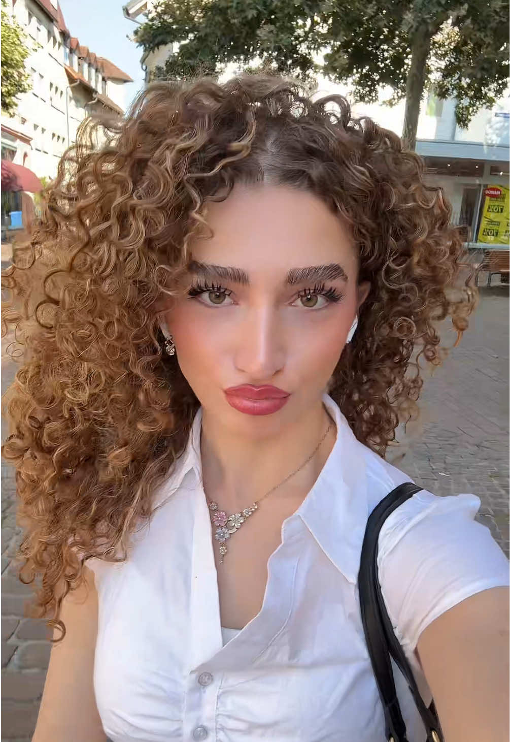 @𝐃𝐡𝐮𝐫𝐚𝐭𝐚 🇦🇱