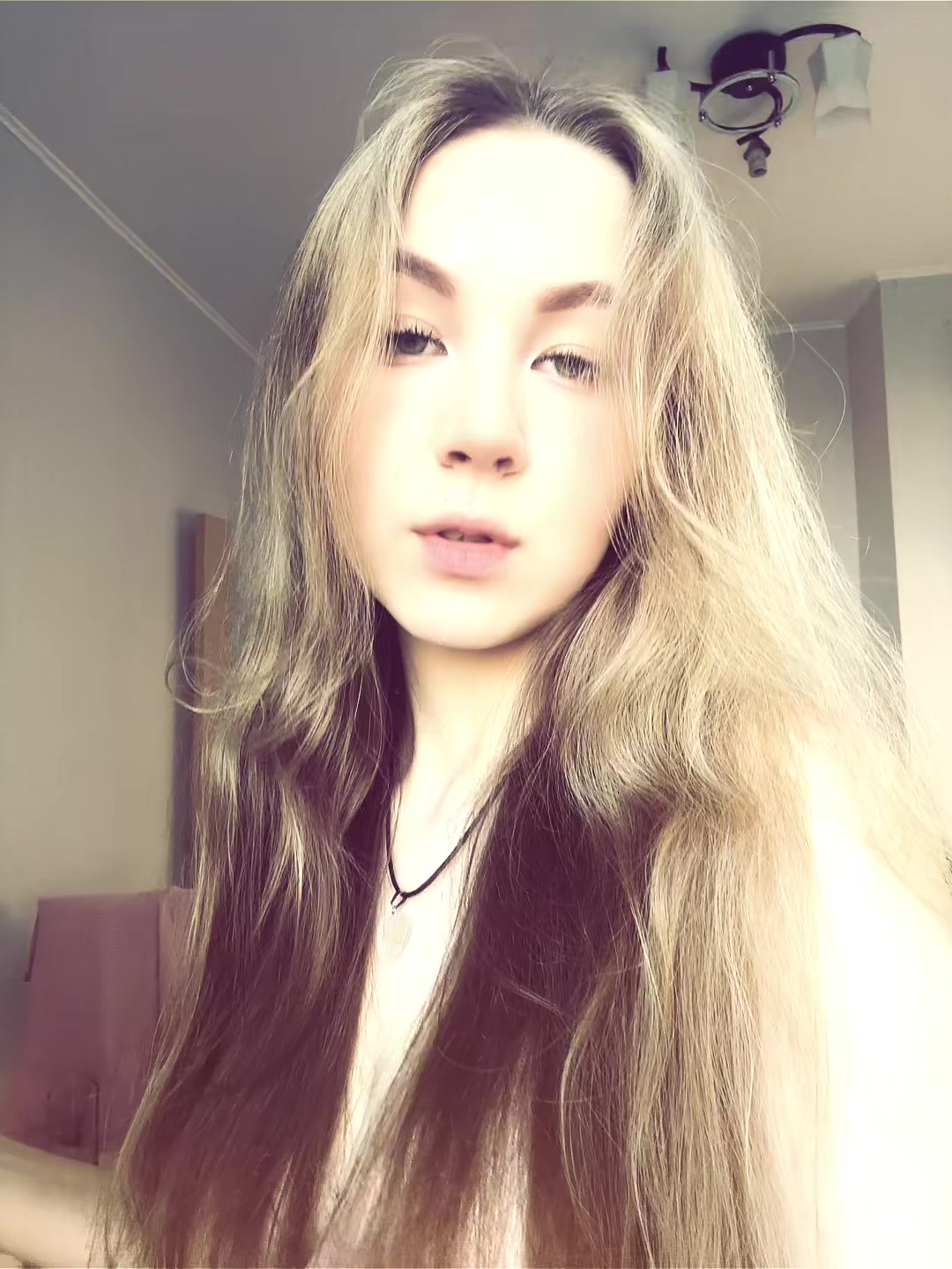 @❤️:>❤️