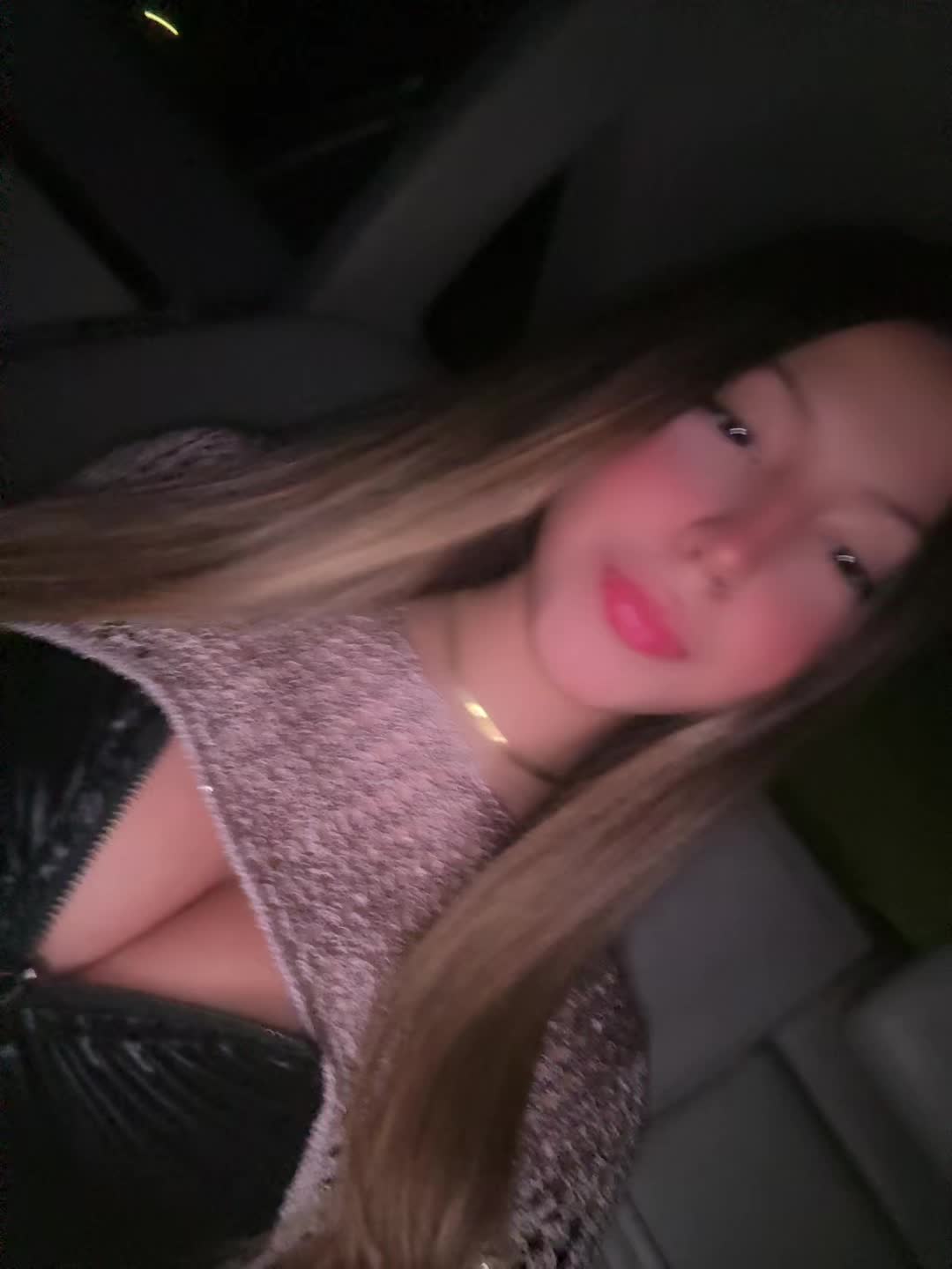 @lindseyy