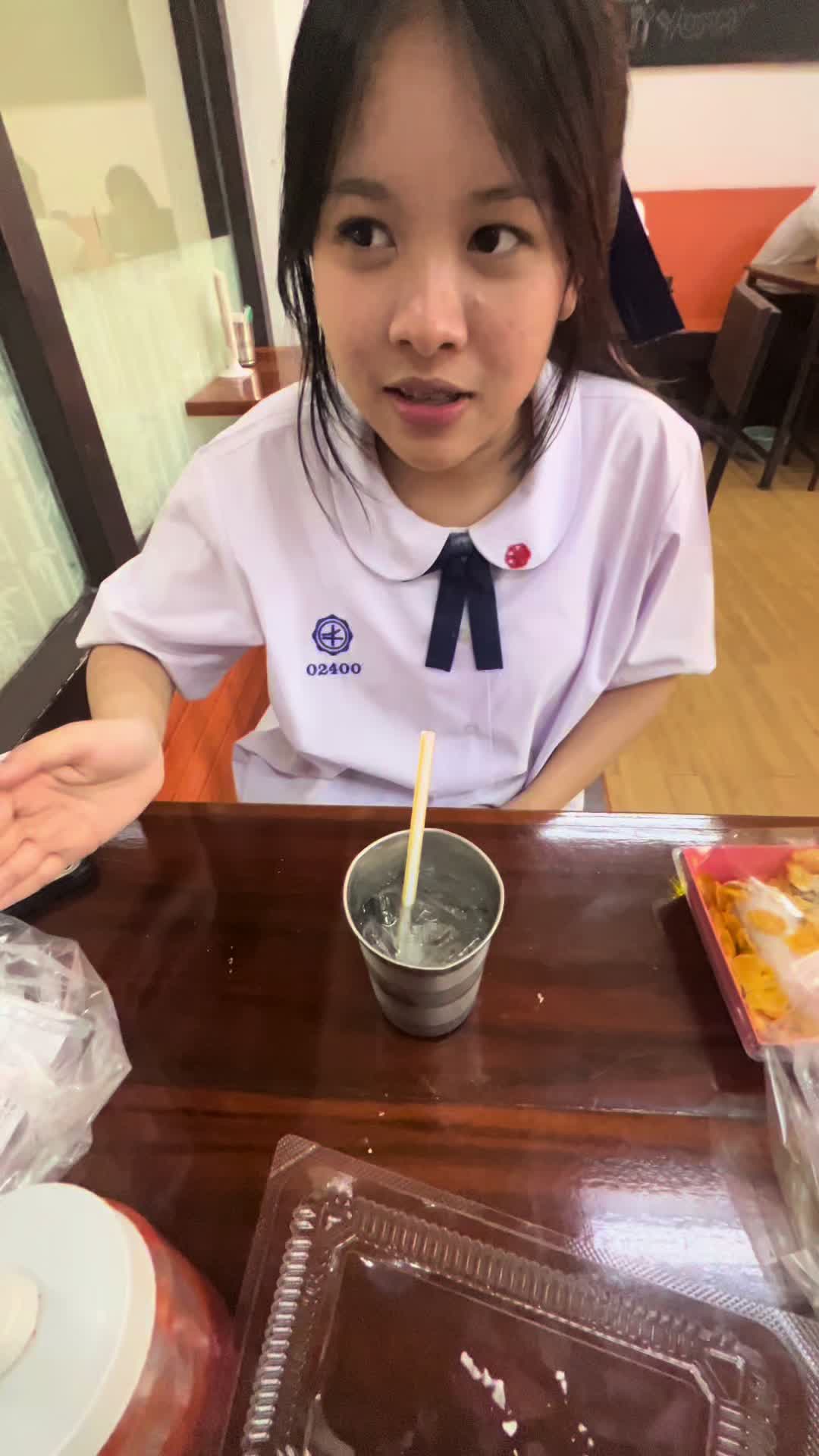 @ใสใส