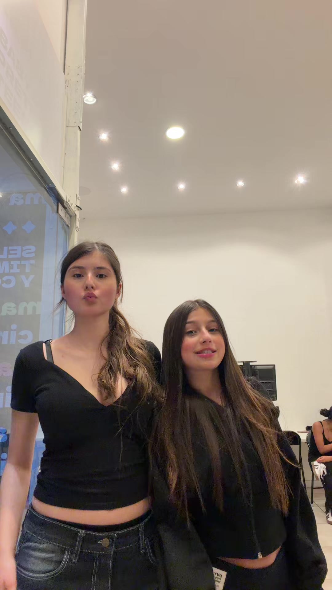 @zömer