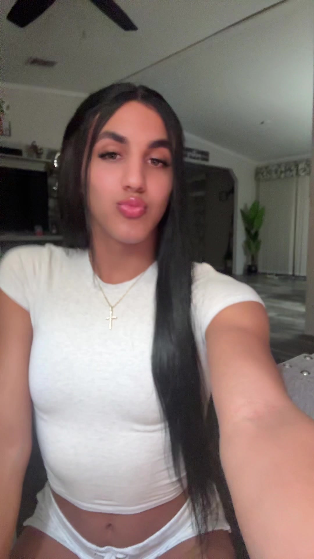 @Alex👸🏻