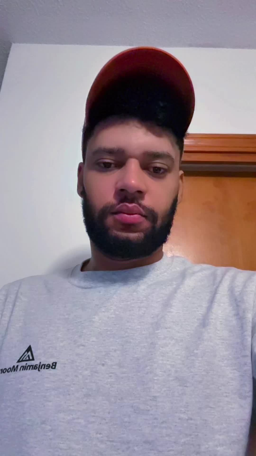 @Alexx L Silva