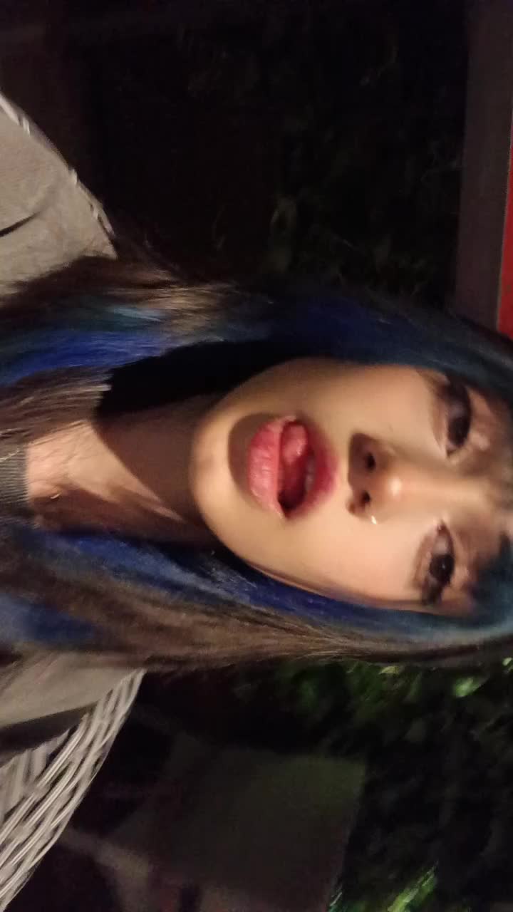 @Blueberry 🫐