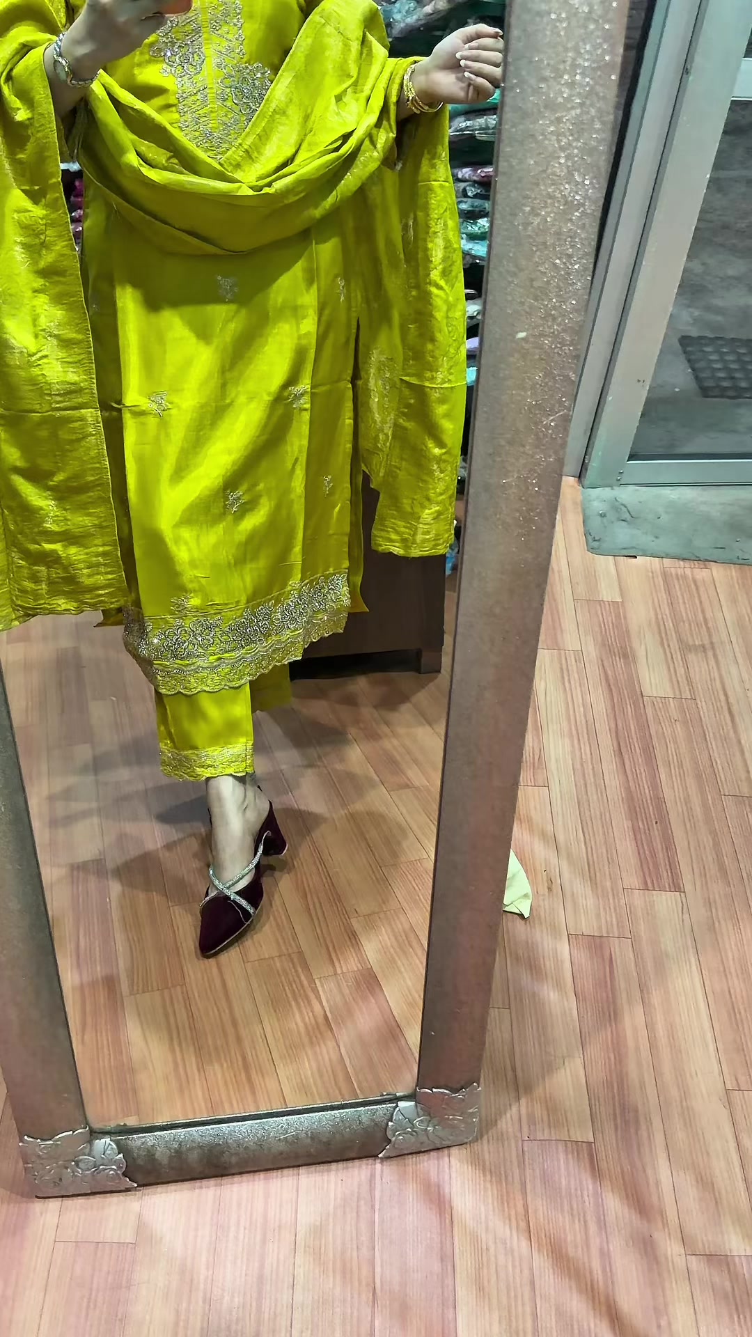 @AashmaCollection123