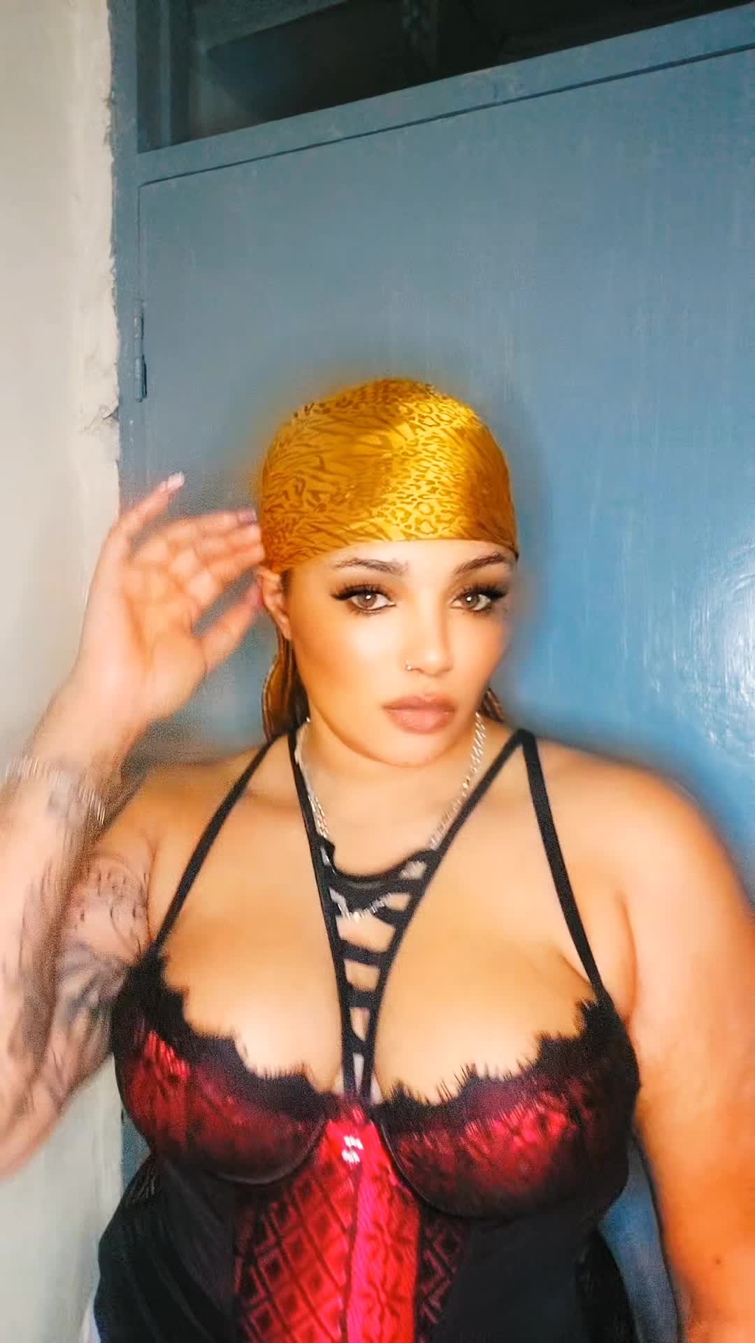 @Viswii