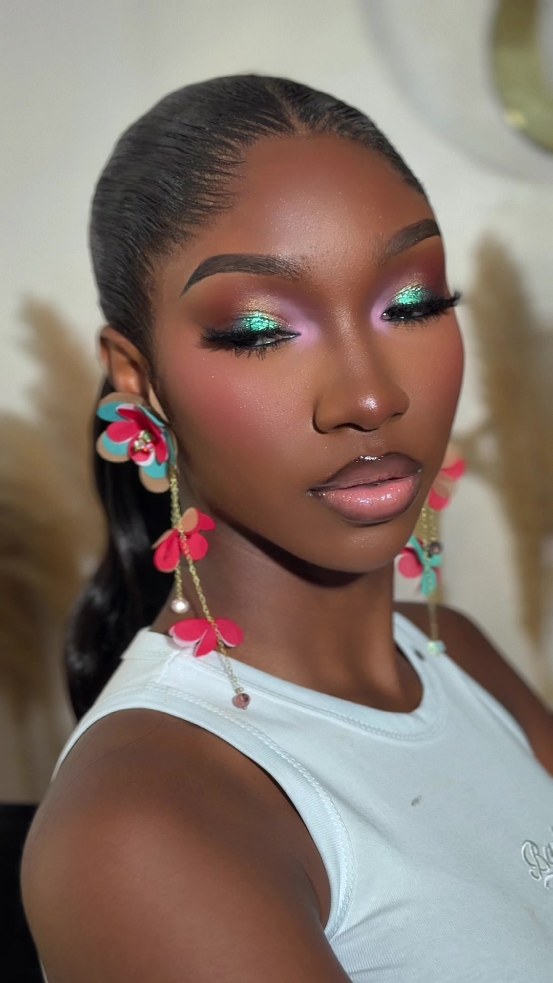 @glambybibee