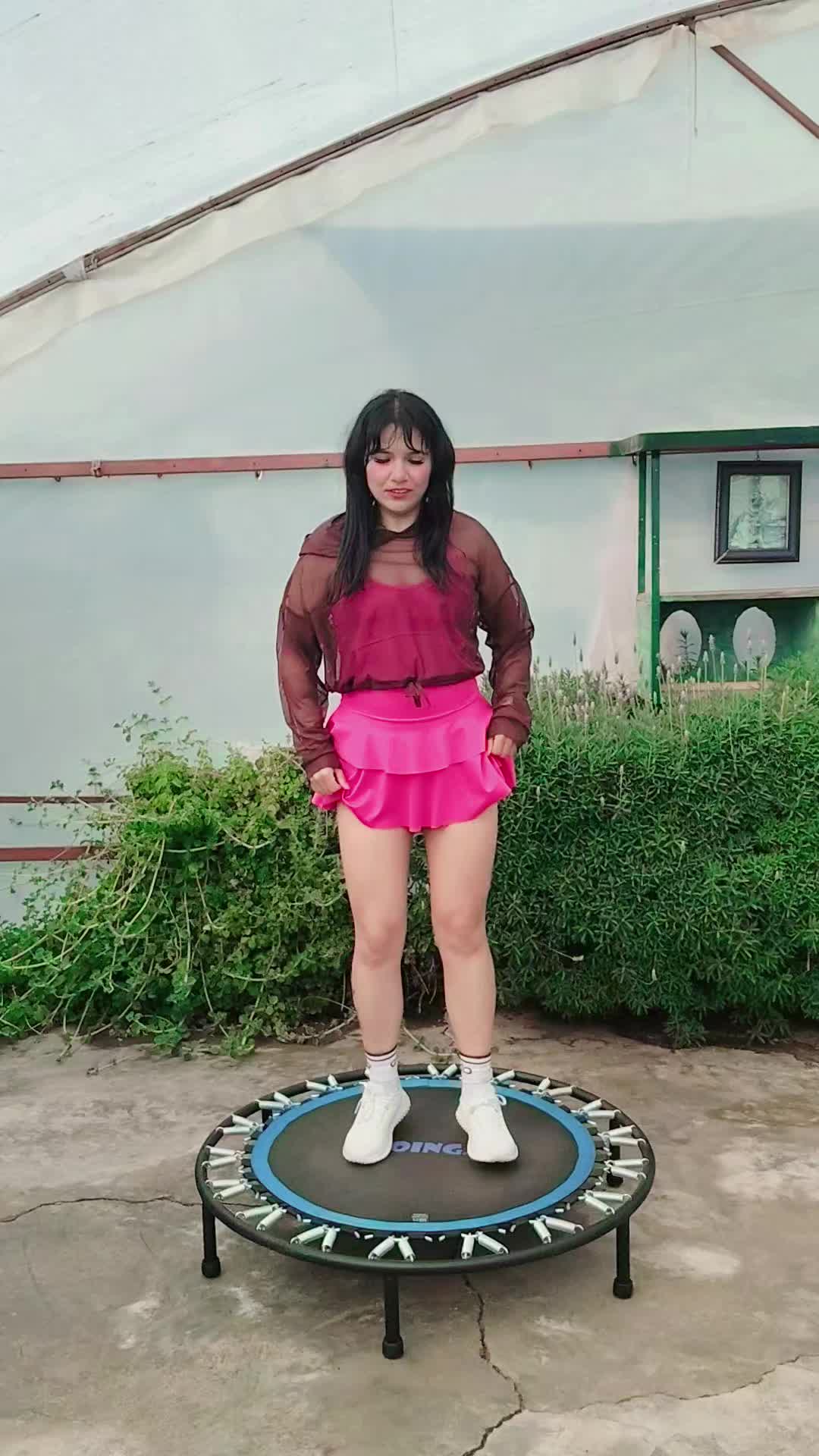 @Nelly Oma&ntilde;a