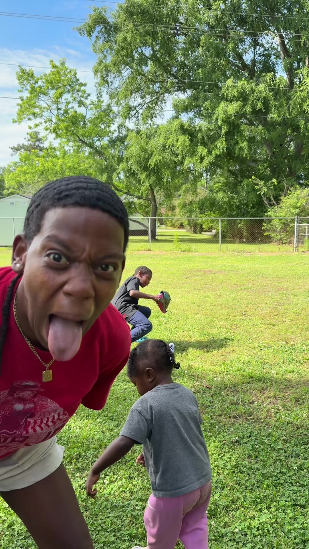 @_shekindafunny1