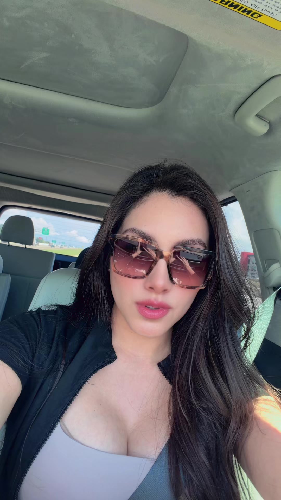 @𝗥𝗲𝘆𝗻𝗮 𝗚𝗼𝘆𝘁𝗶𝗮