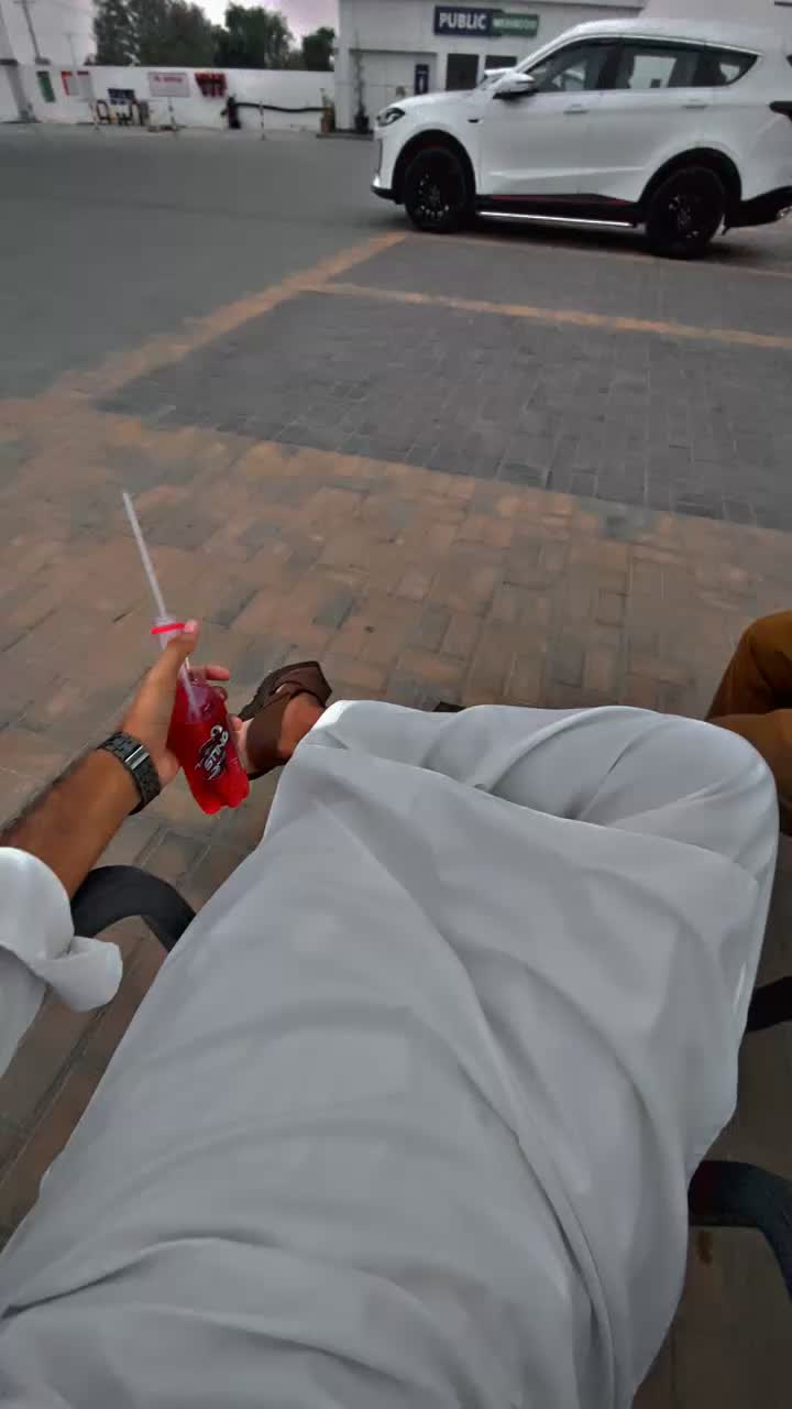 @ʟɪꜰᴇ_ᴏꜰ_ꜱʜᴀᴍɪɪ🥂🚩