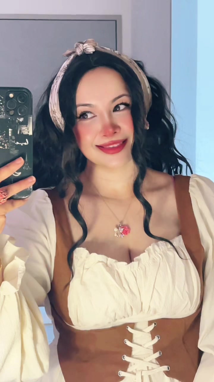 @Samira🦄🪽