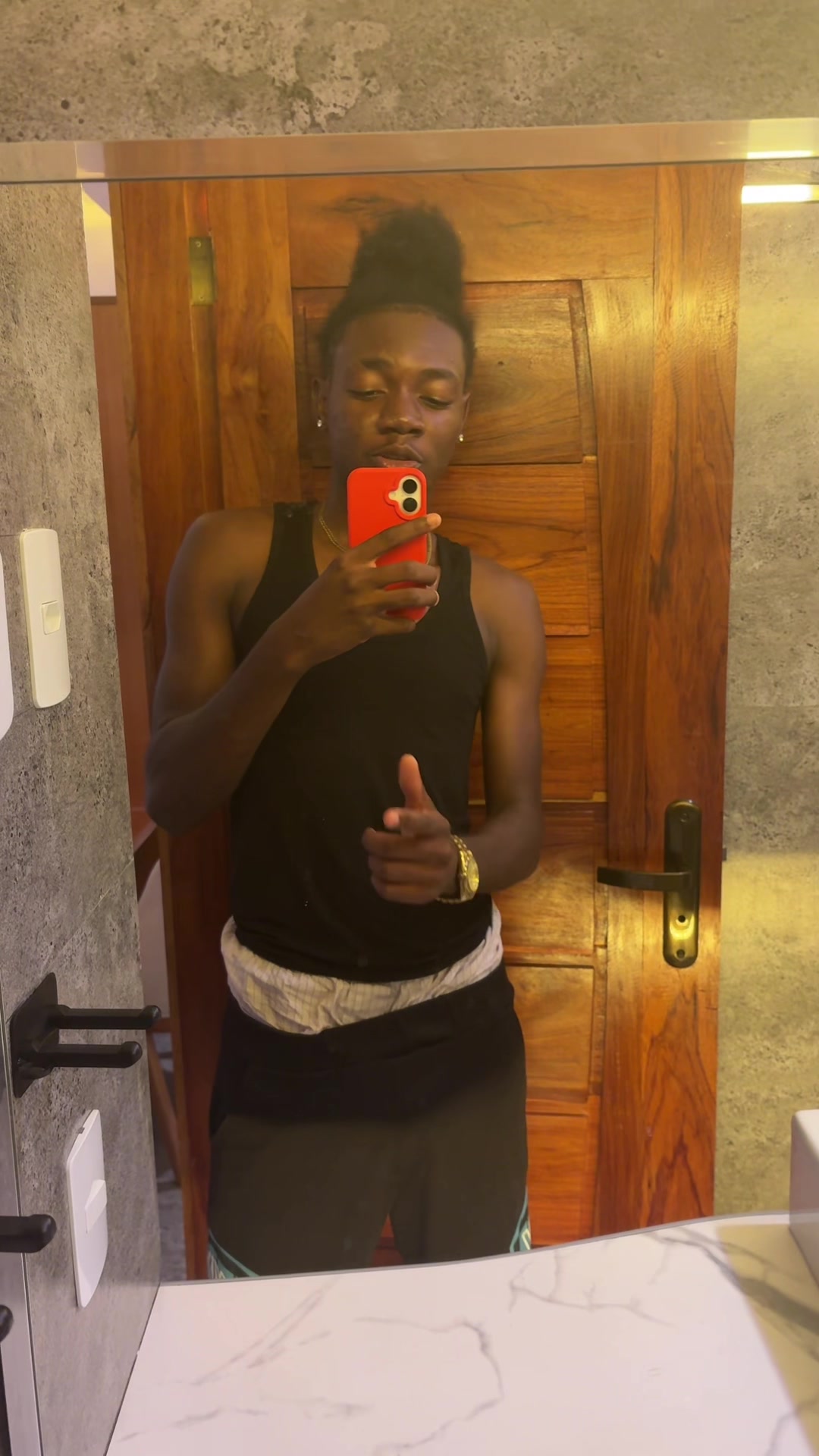 @KENLEY.ZP 🌍