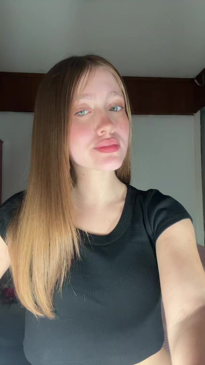 @𝒵𝑜𝑒𝓀𝓊𝓃𝒾𝓈𝒸𝒽𝒾