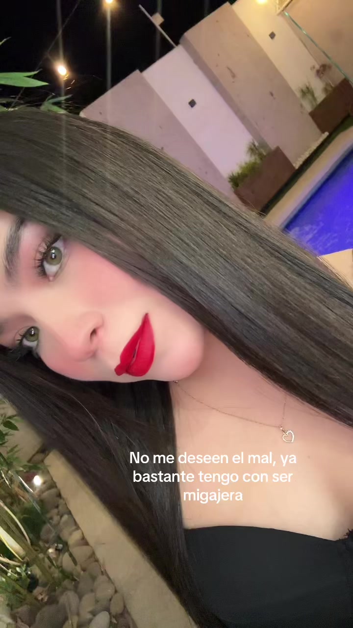 @𝒜𝓃𝓉𝑜𝓃𝑒𝓁𝓁𝒶