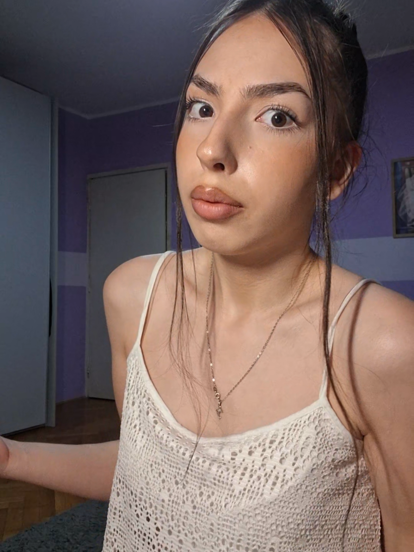 @Katarina🧸