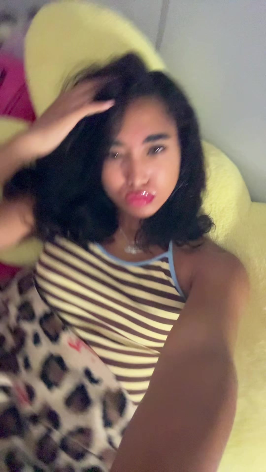 @milenadavis._