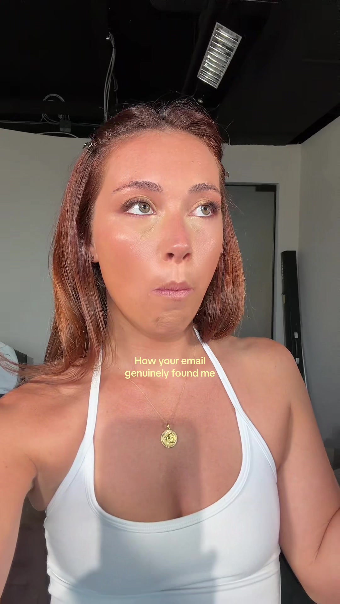 @janelleighbelly