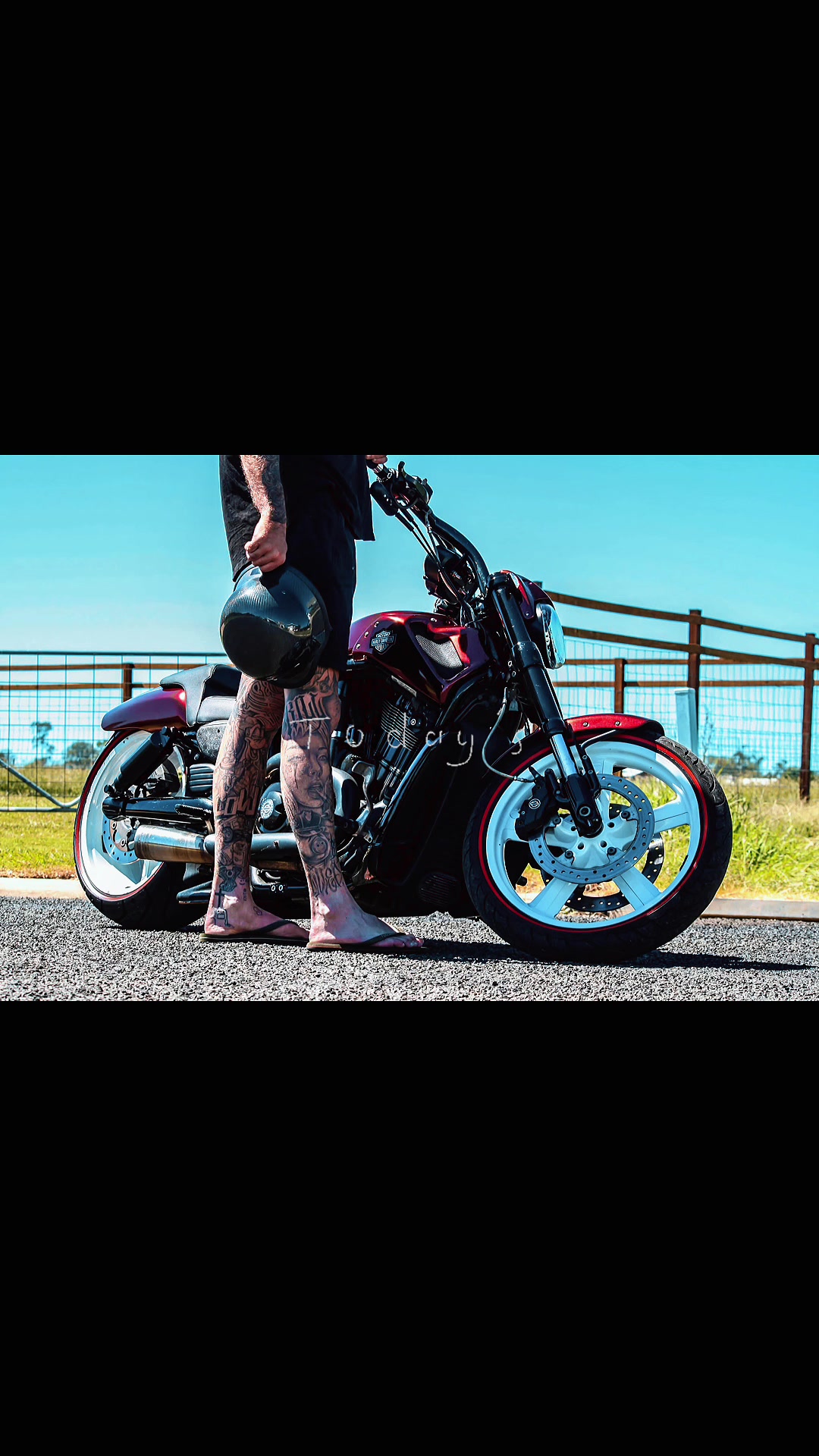 @Offical Laidoutwhitewalls Page
