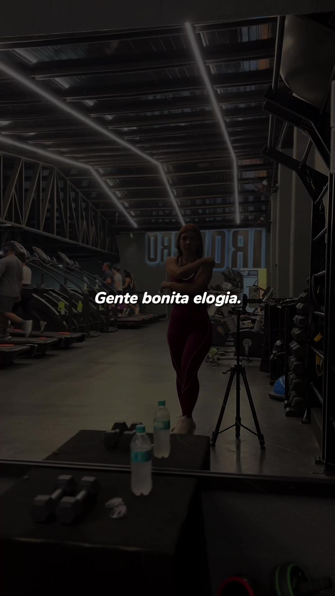 @Andressa Mirella