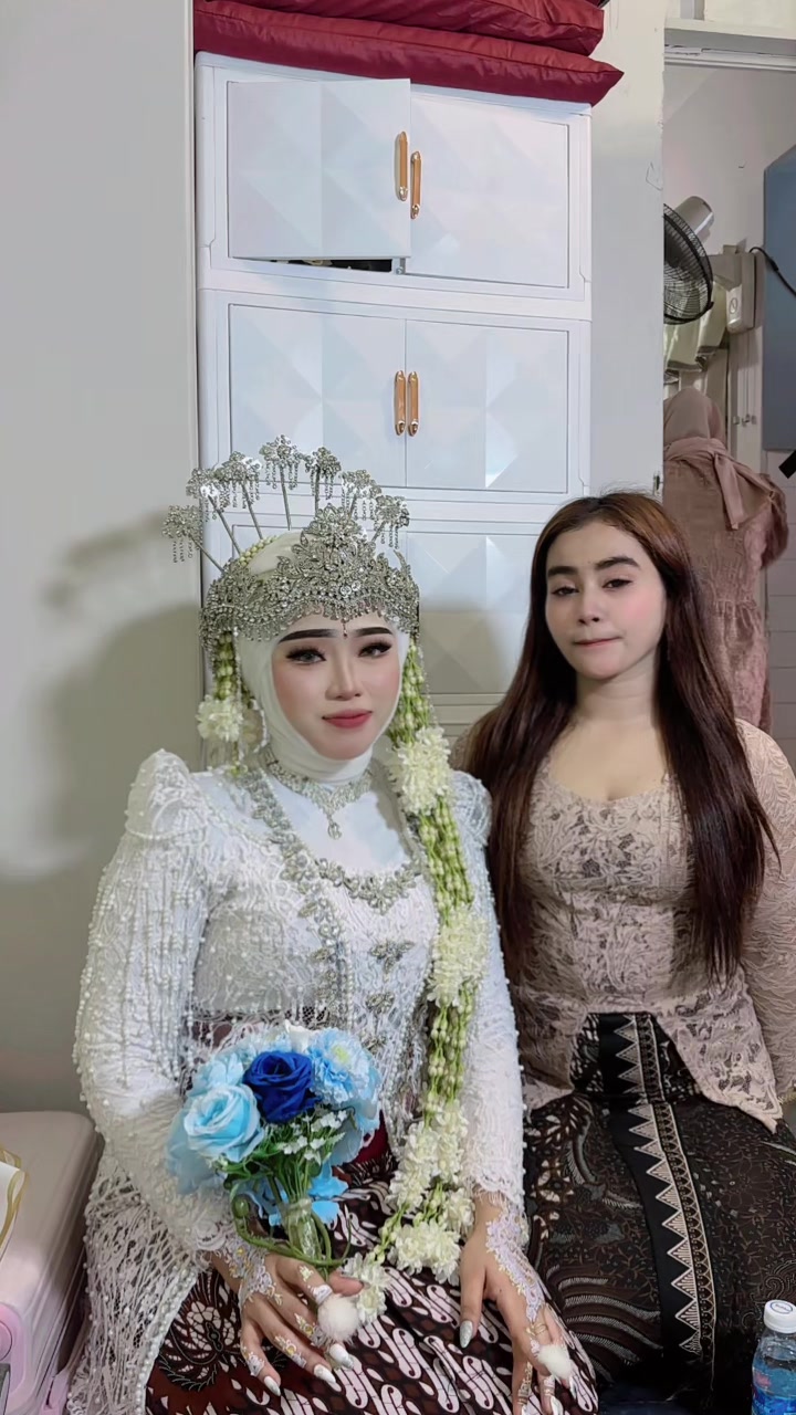 @hanacollections02