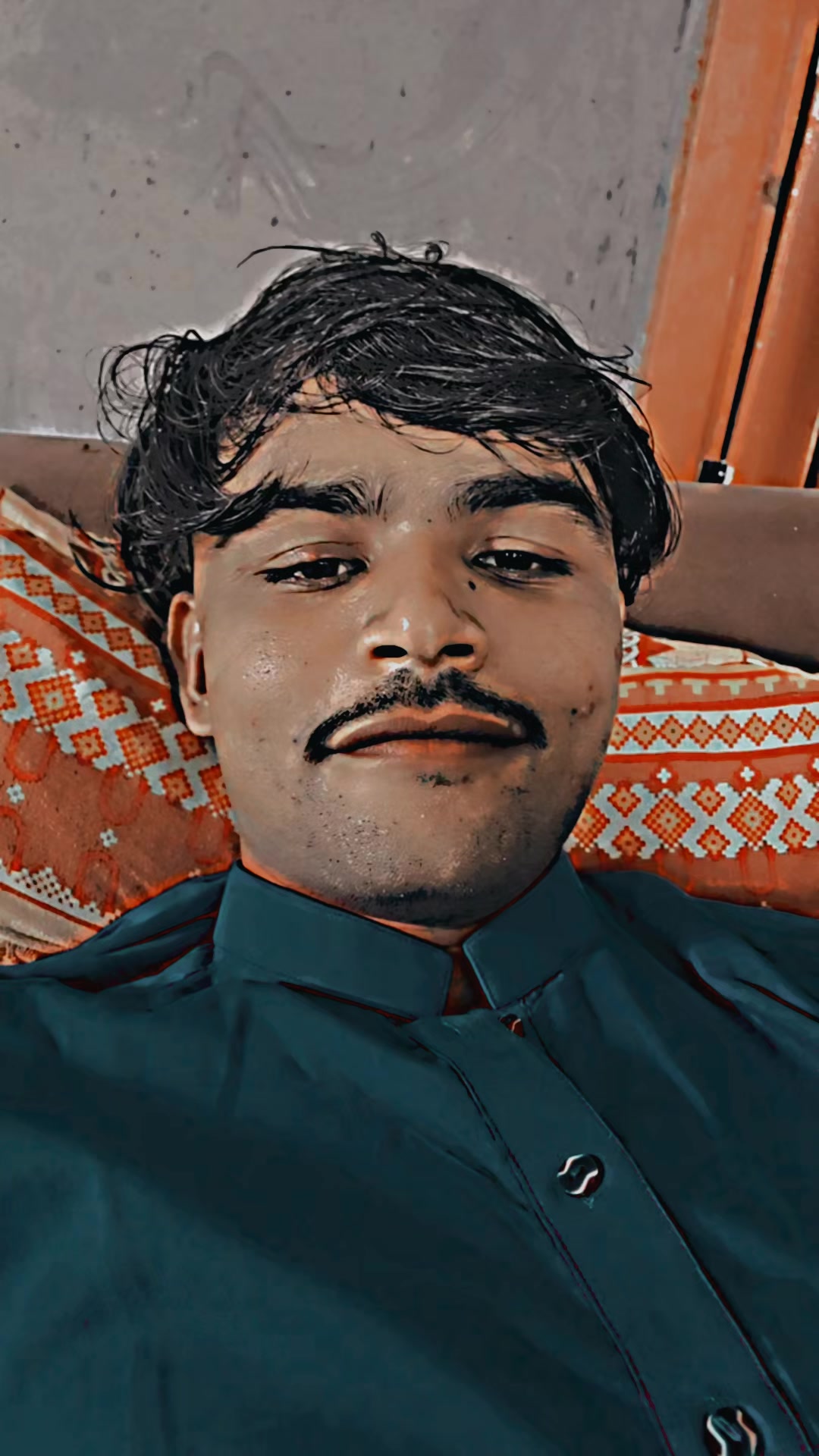 @Aویaس