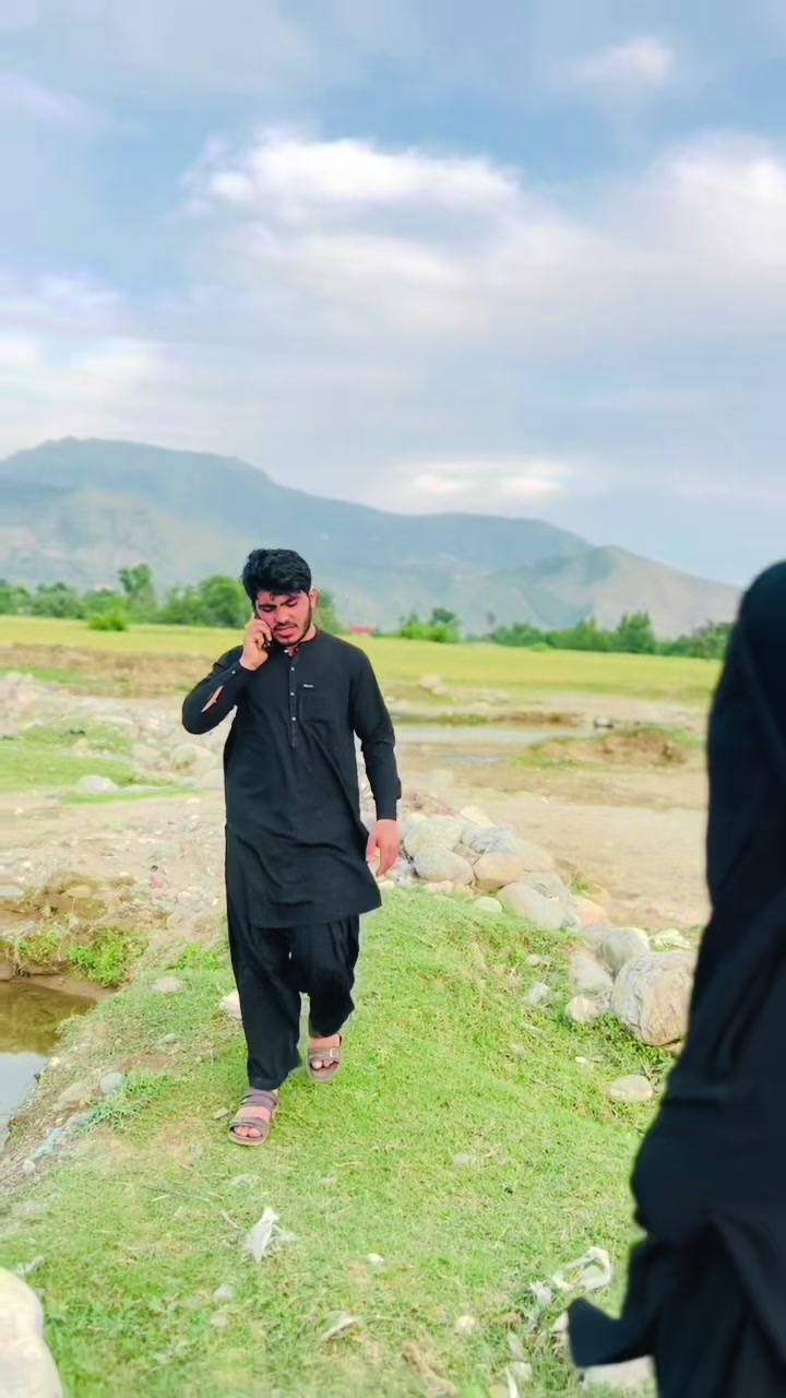 @WAQAS the wolf 😘🤭