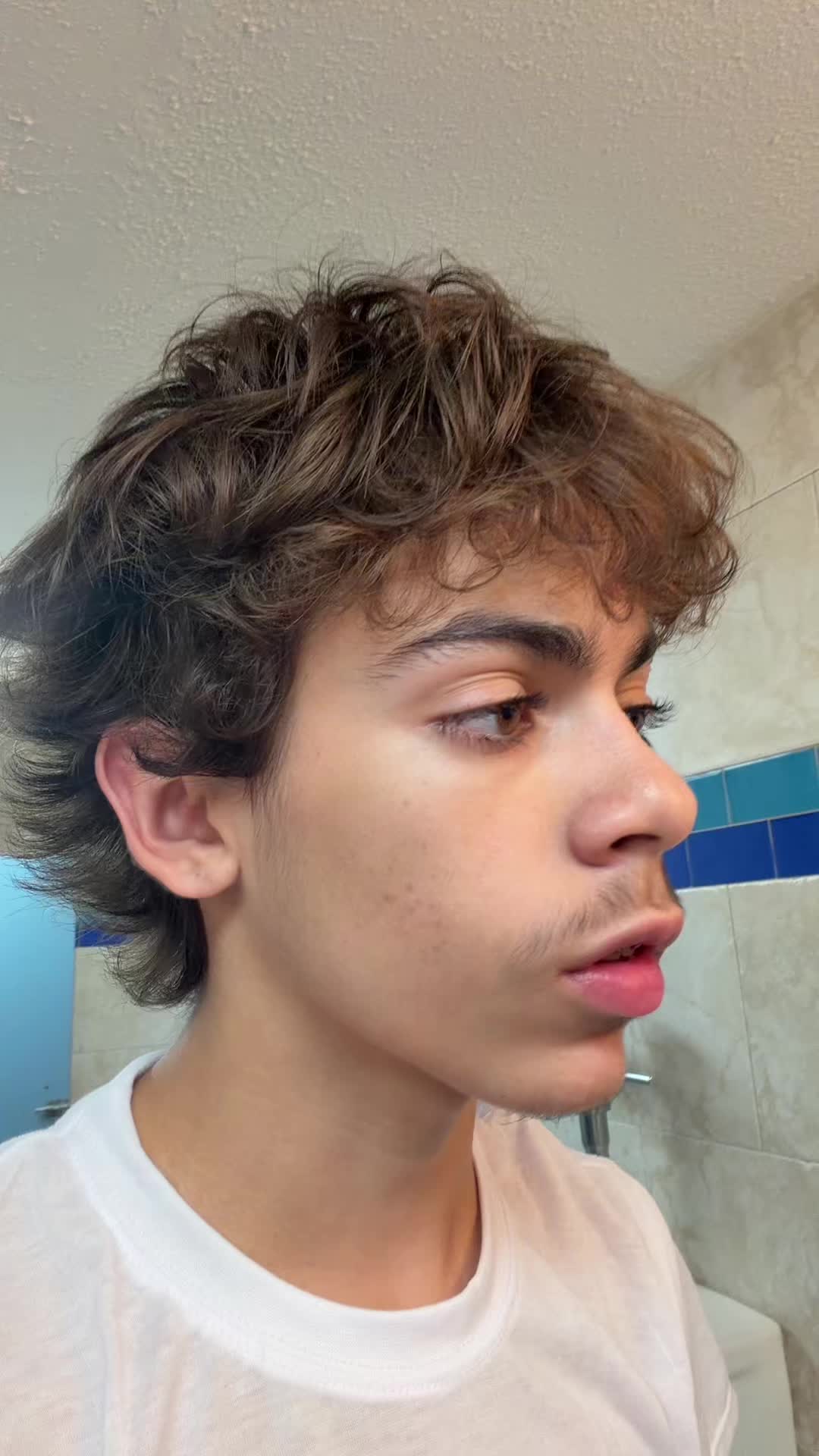 @iseezayy