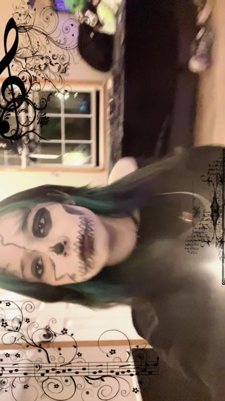 @Living_dead_girl.666