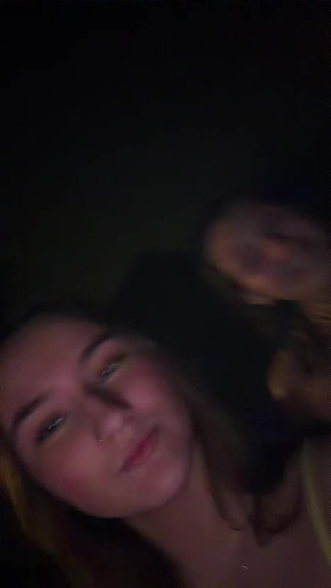 @laura