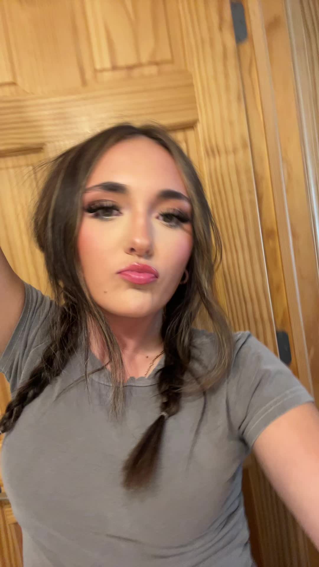@g