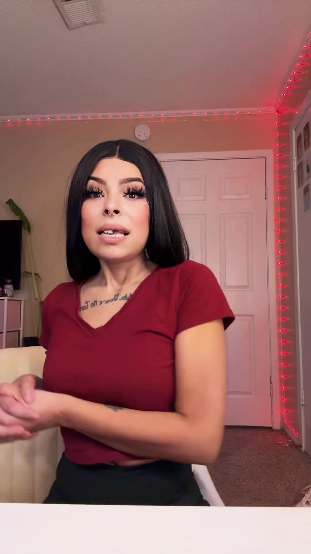 @thatqueenbethyenergy_