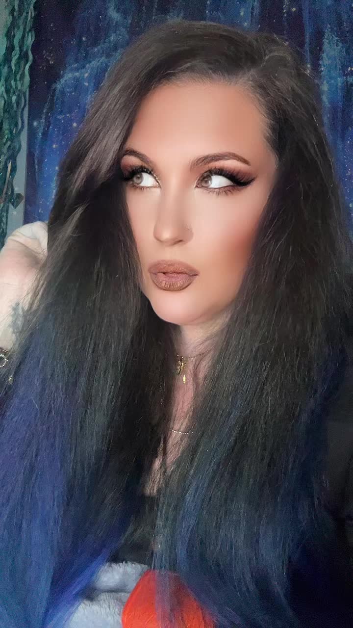 @💃🏻🧠❄️ 𝓕𝓻𝓸𝓼𝓽𝓮𝓭 ❄️🧠🩸
