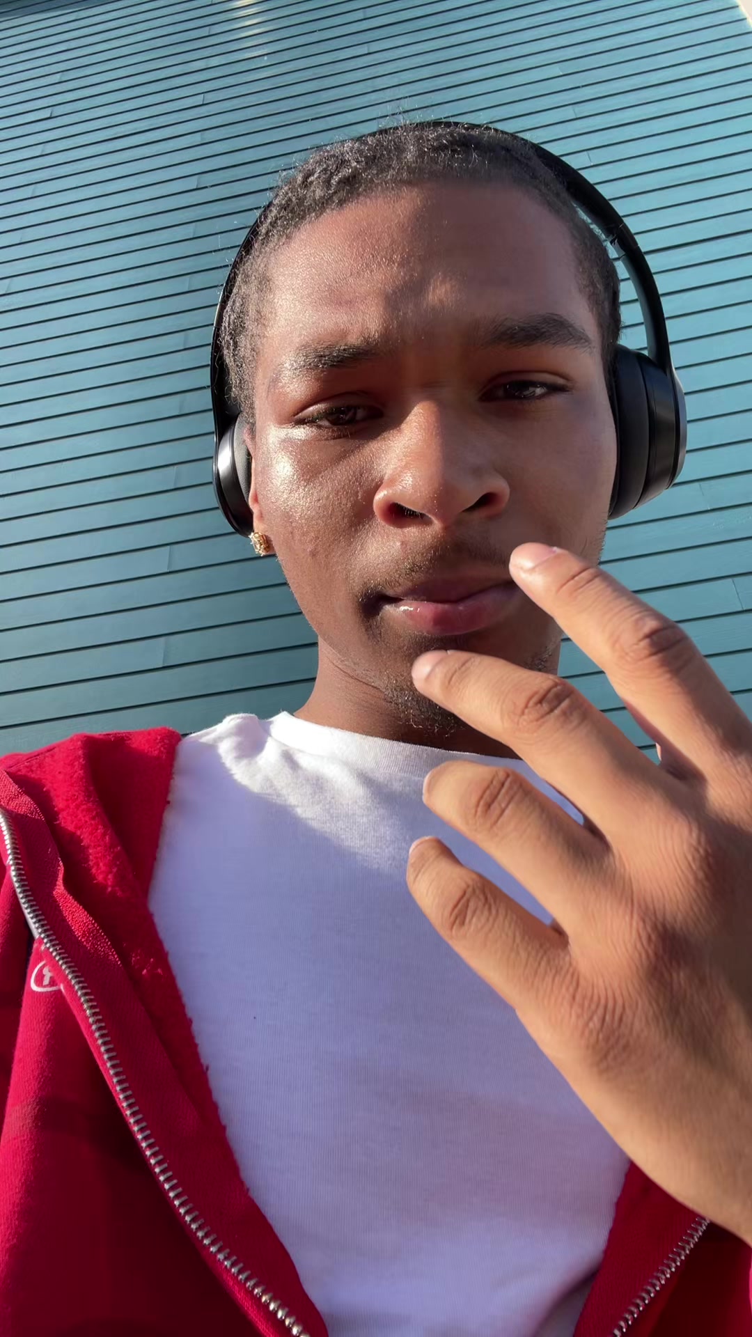 @Bj