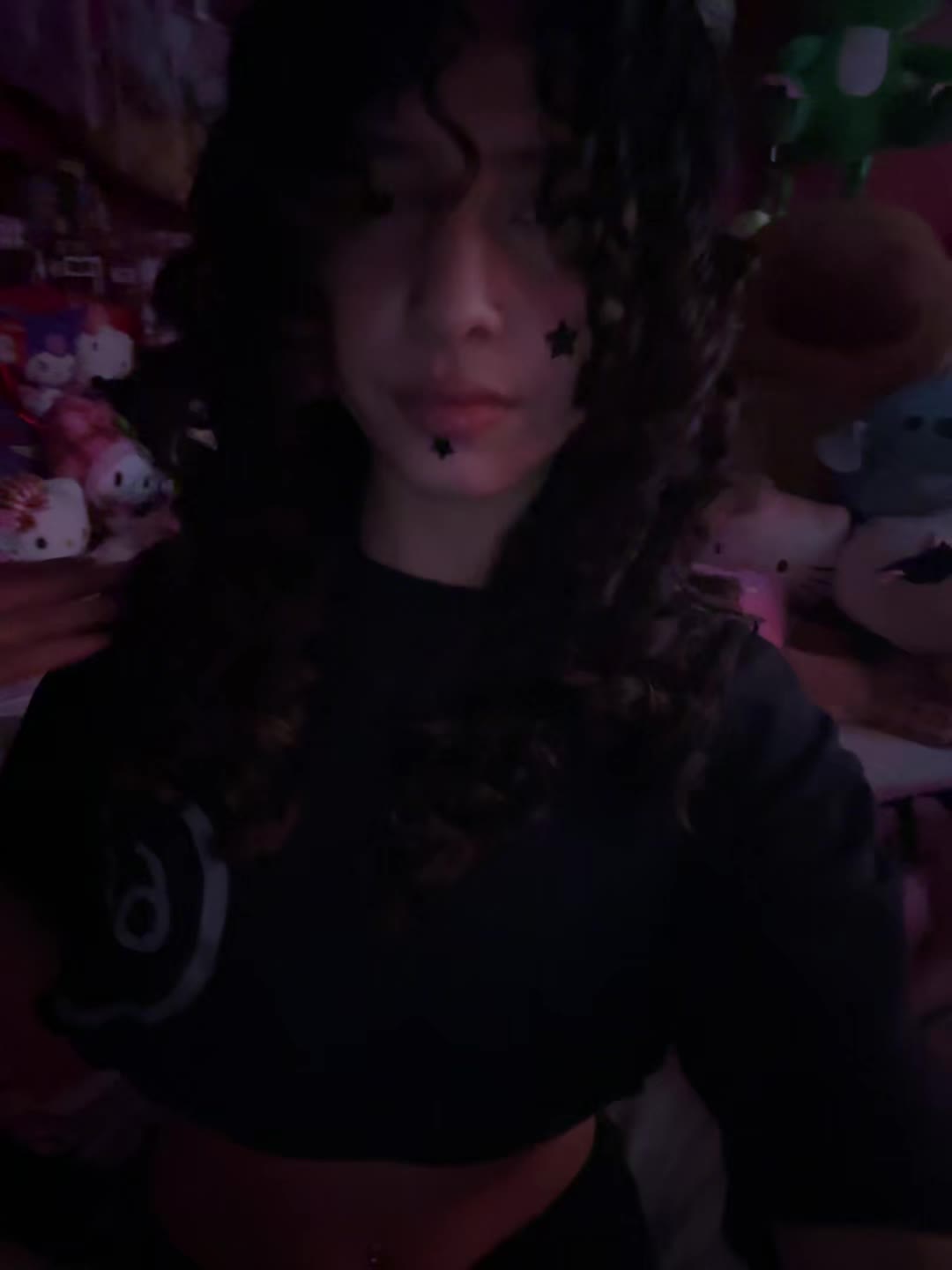 @️ 👩🏻🦱