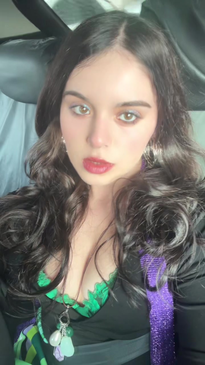 @Niki💕