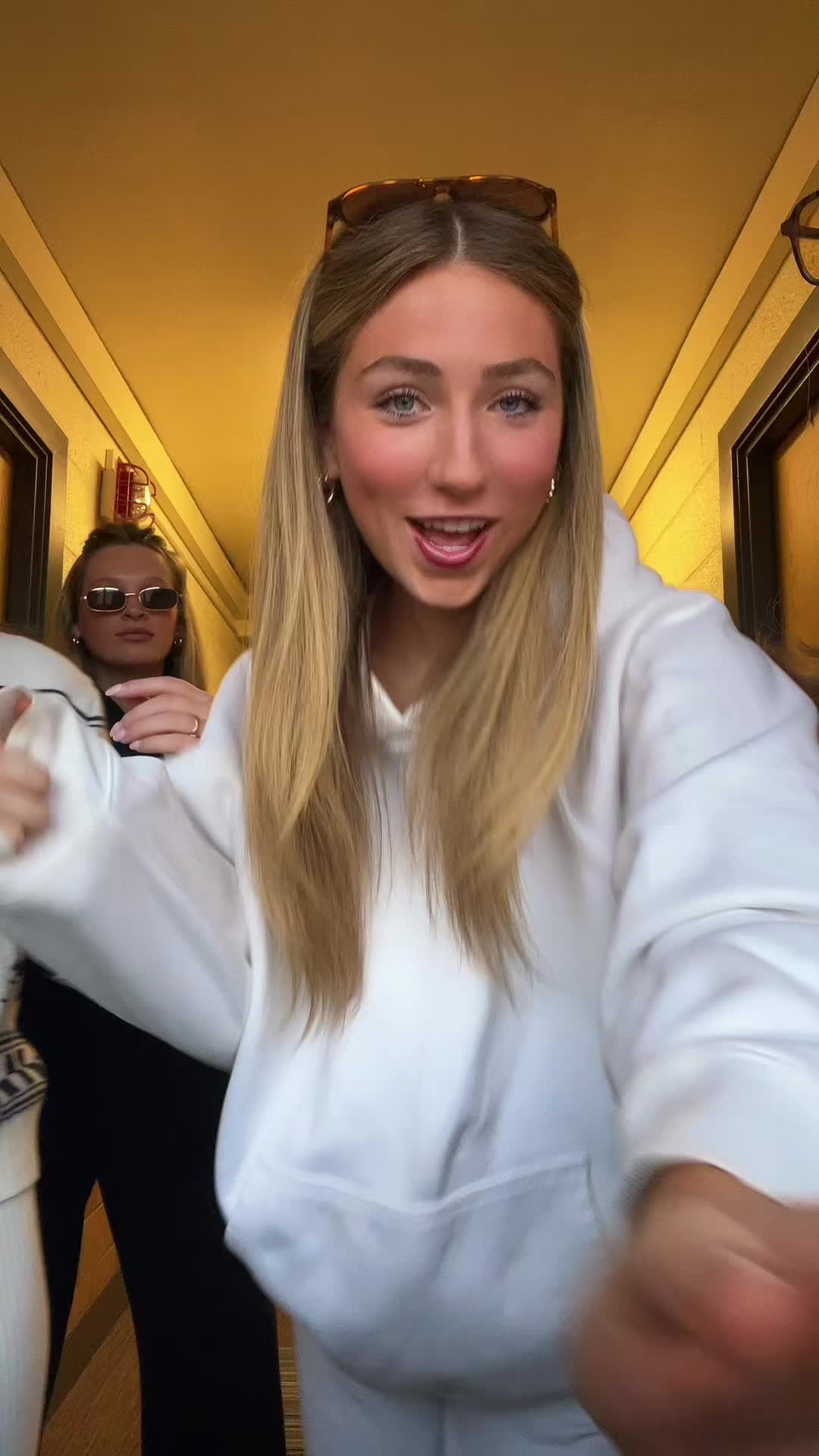 @LAINER🙃🤑🤸♀️