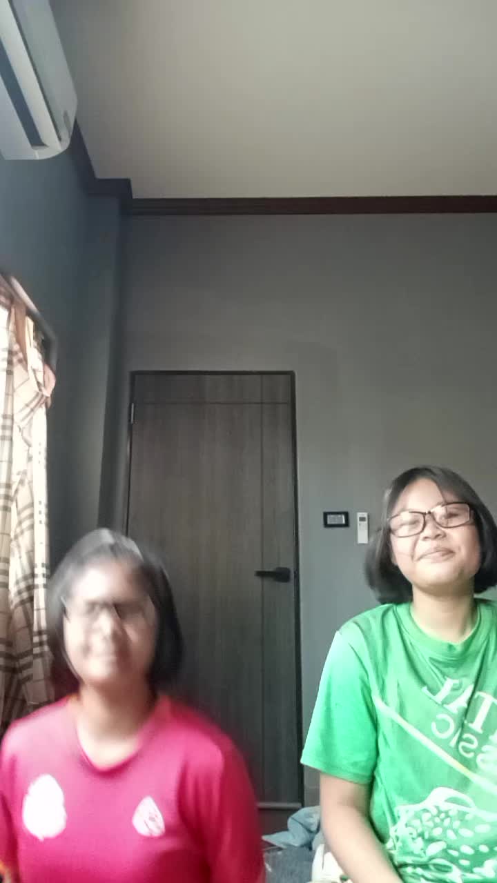 @เธอกับฉัน แค่ฝันยังยาก🙃