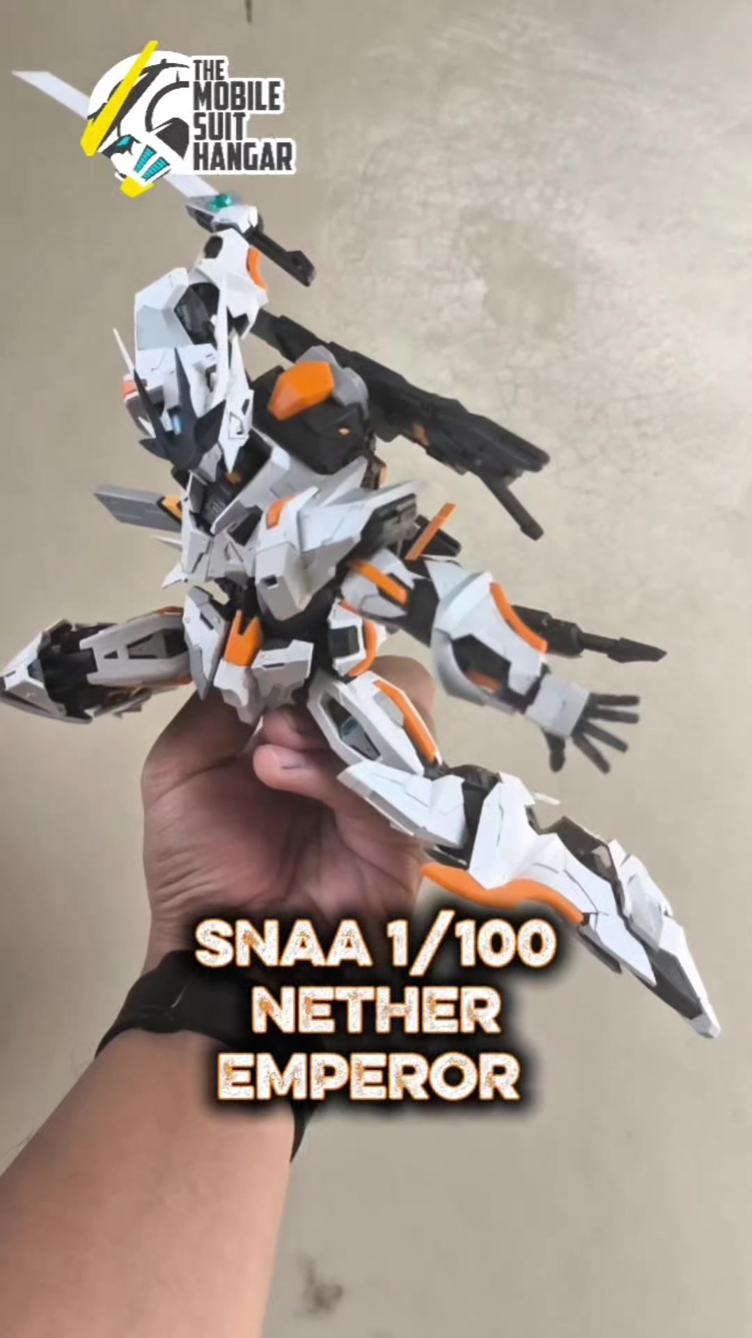@The Mobile Suit Hangar