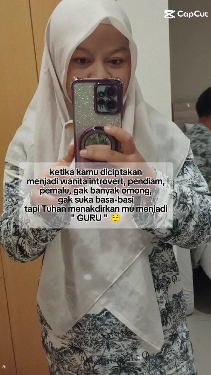 @momhie