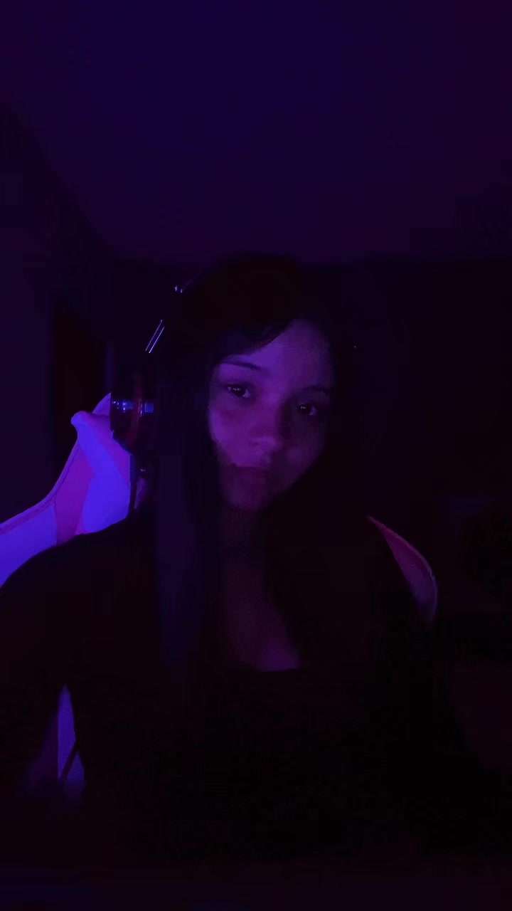 @annavoig