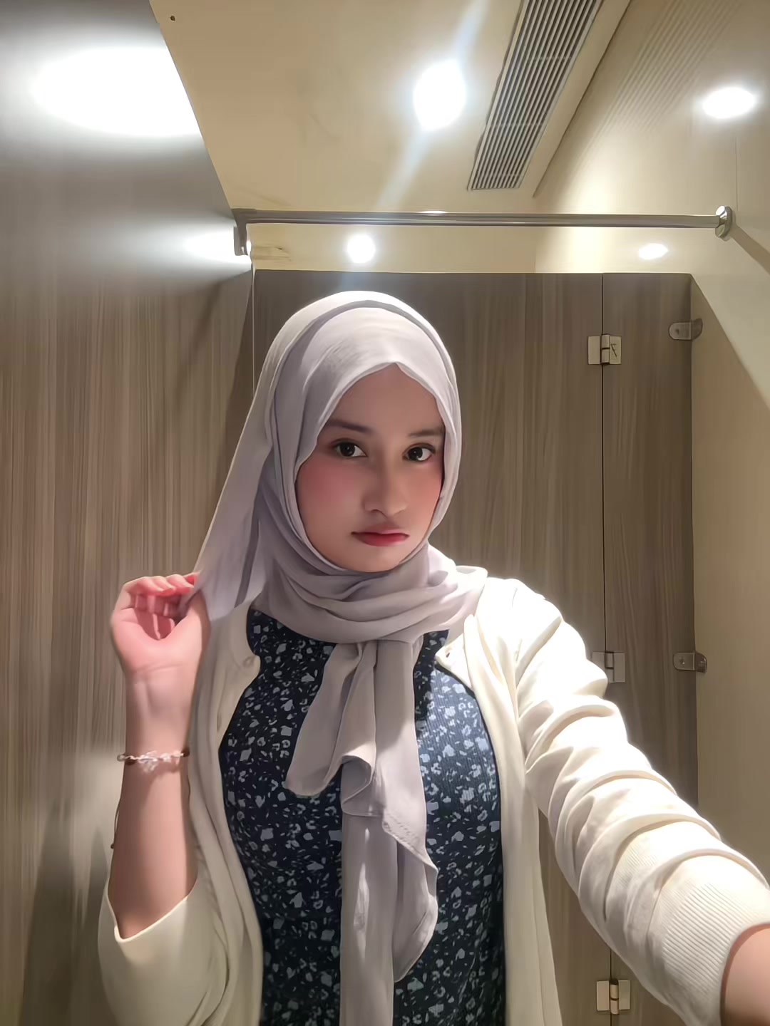 @sakin˚ ༘