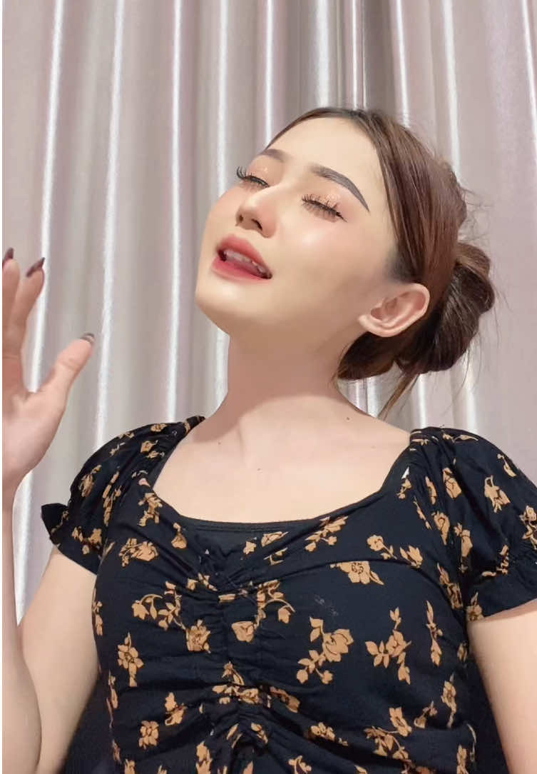 @Lili