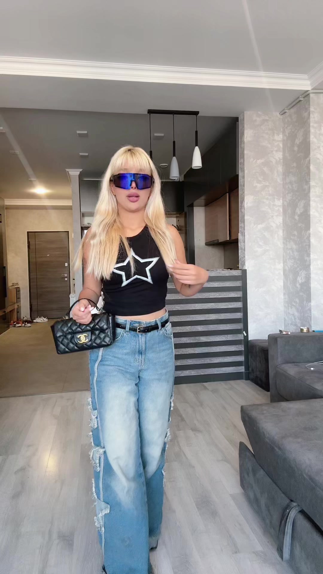@Arianaranjbr