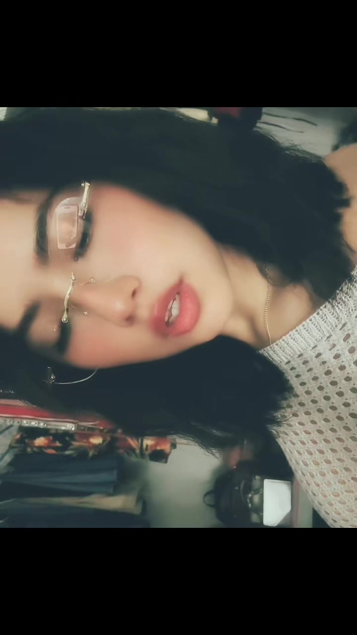 @Vale Arroyo