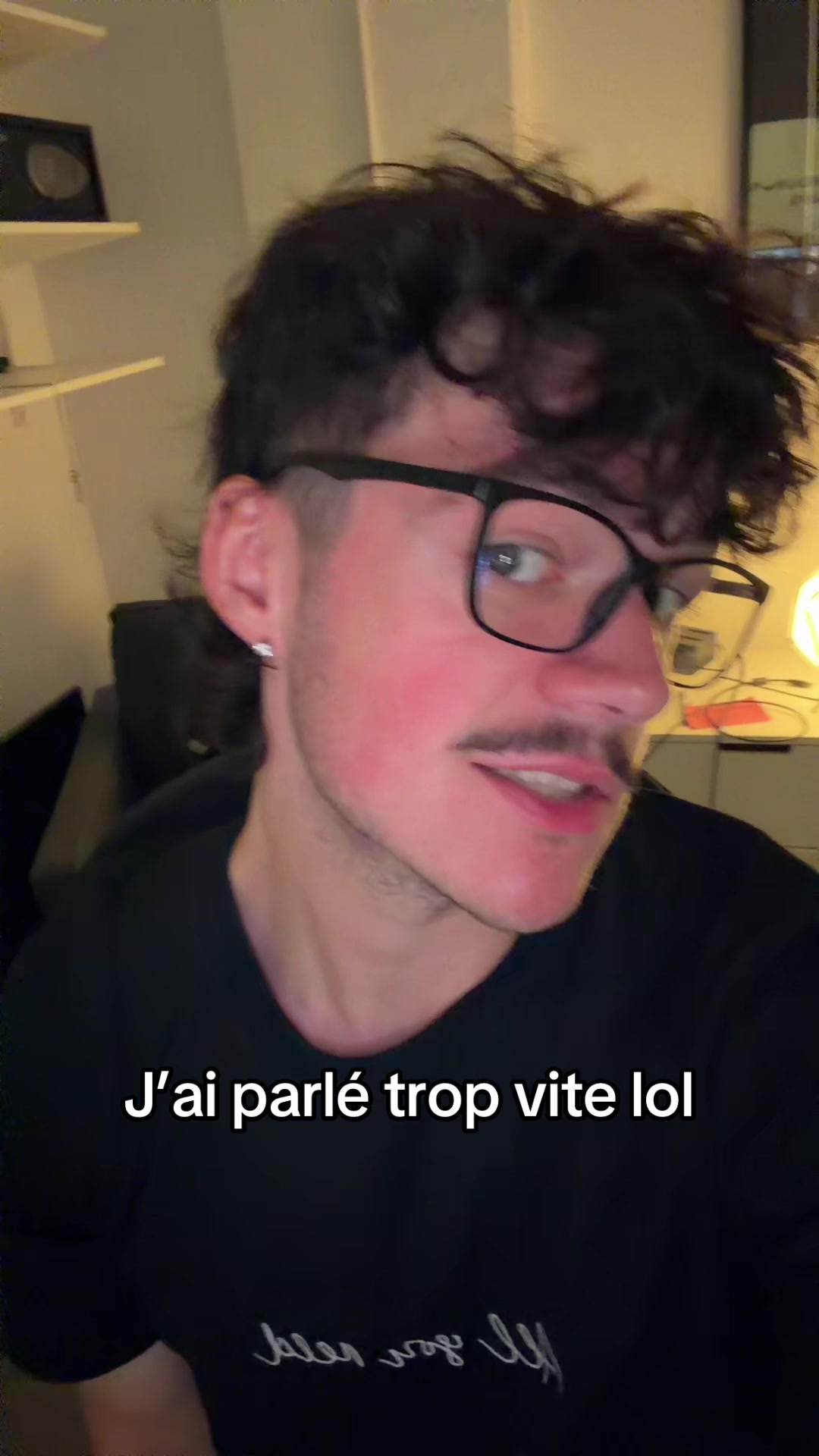 @Yzaia