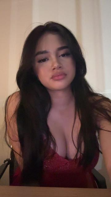 @wassuprachel 👀