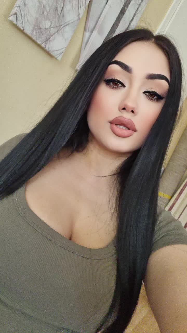 @karlascumpika