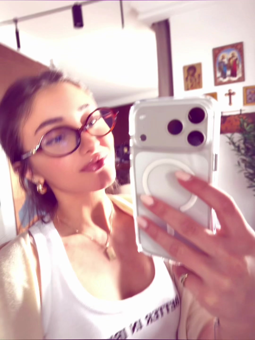 @larisa